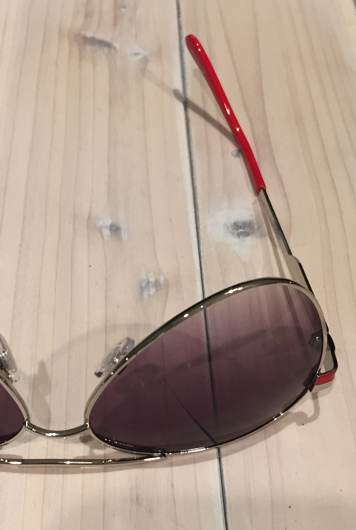 'Wanna Have Fun' Aviator Sunglasses - Red