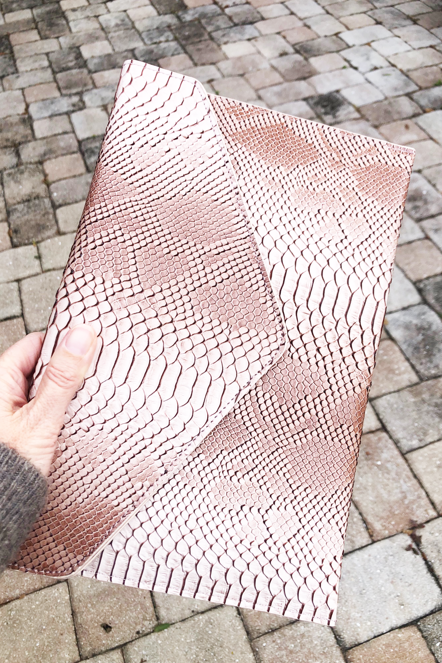 'Second Skin' Clutch